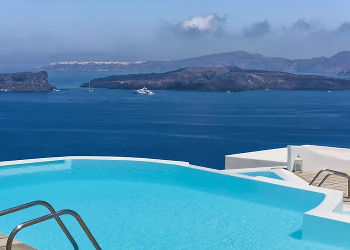 Apanemo Hotel & Suites